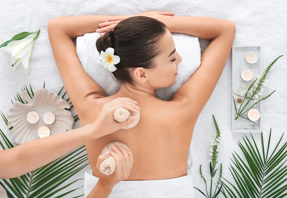 Herbal Ball Massage